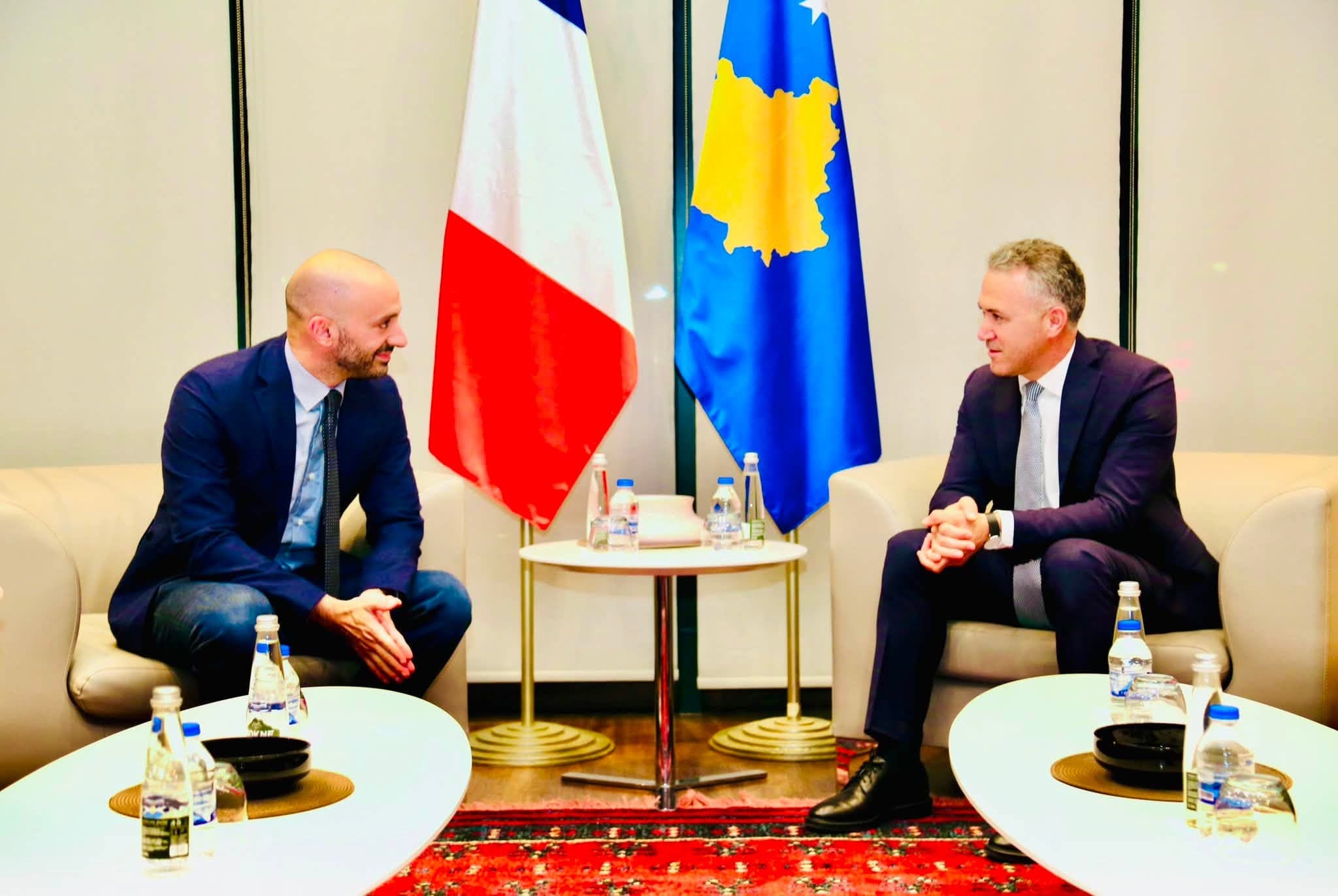 Featured image for Ministri francez për Evropën vjen në Kosovë, Zulfaj e pret në takim