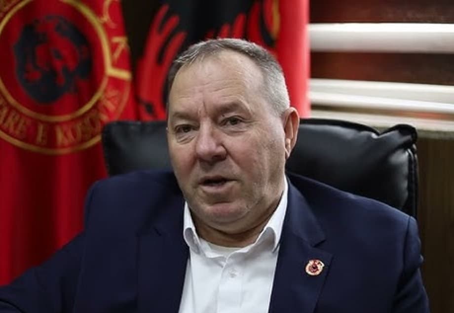 “Akuza për rrogë si sekretar, futja në duart e kacës së OVL’së”, Hysni Gucati paditet nga zv/ministri i Kurtit!