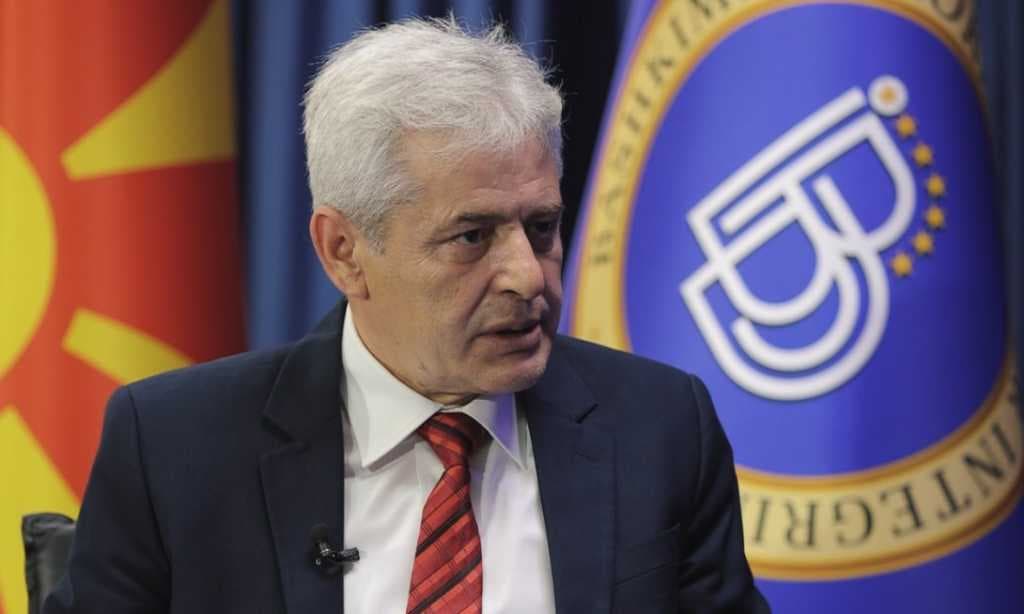 Featured image for Ali Ahmeti: Në Arau të Zvicrës u vendos që të gjitha njësitet të vepronin nën një mekanizëm – UÇK-në