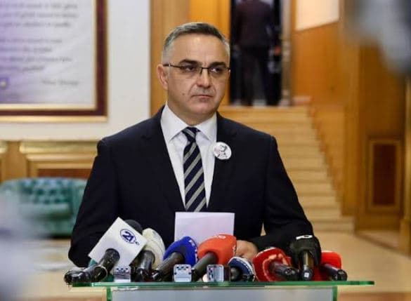Featured image for Besnik Tahiri kritikon VV-në: E ka sjellë Kosovën në një depresion të thellë shoqëror, ekonomik e politik