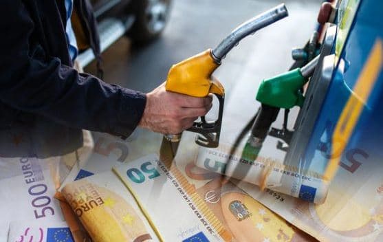 Bie çmimi i naftës edhe për dy cent, ja sa do të shitet sot