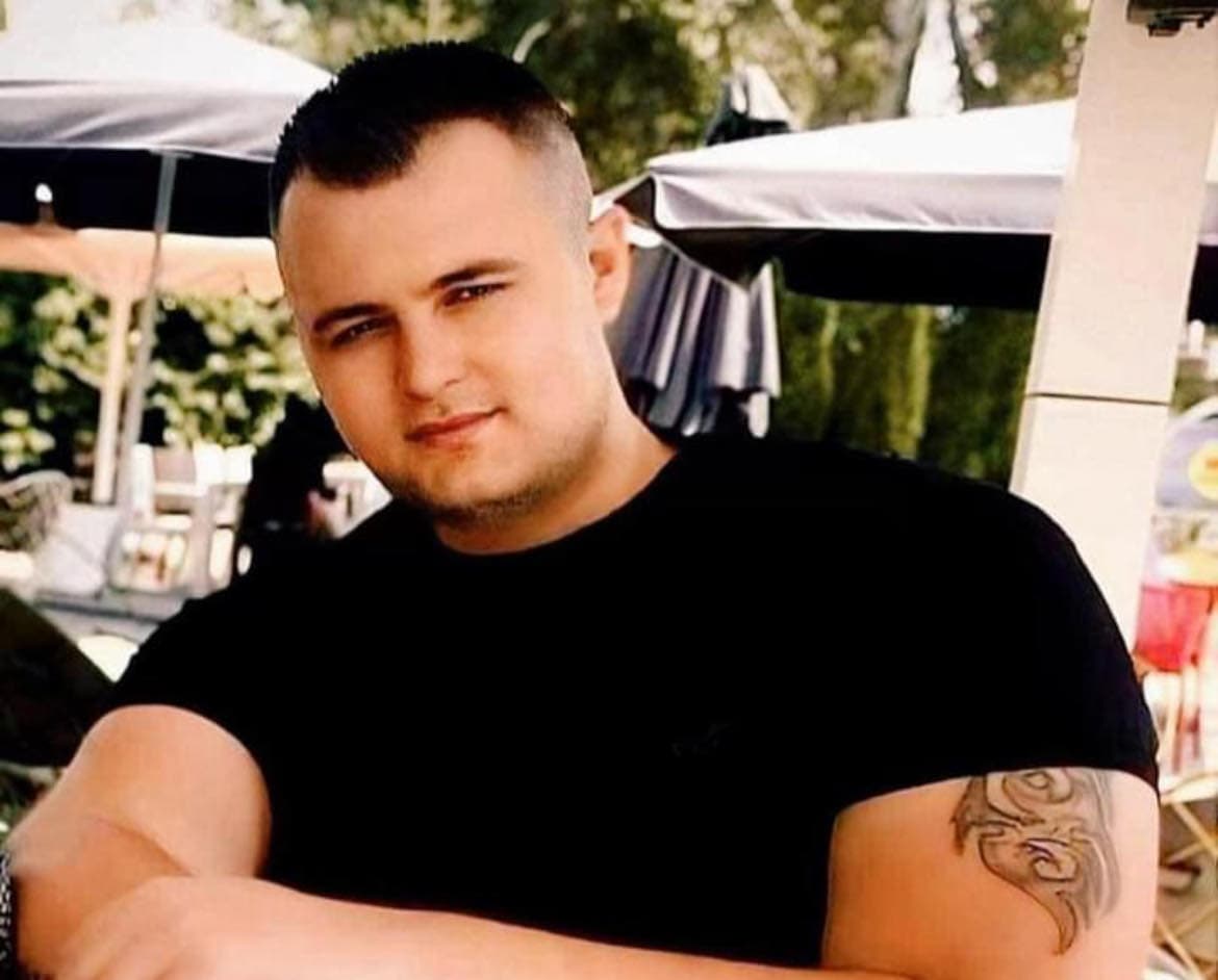 Egzon Reshani sillet në Gjykatën e Prishtinës, nis shqyrtimi fillestar për kanosje ndaj kryeprokurorit Kryeziu dhe policëve