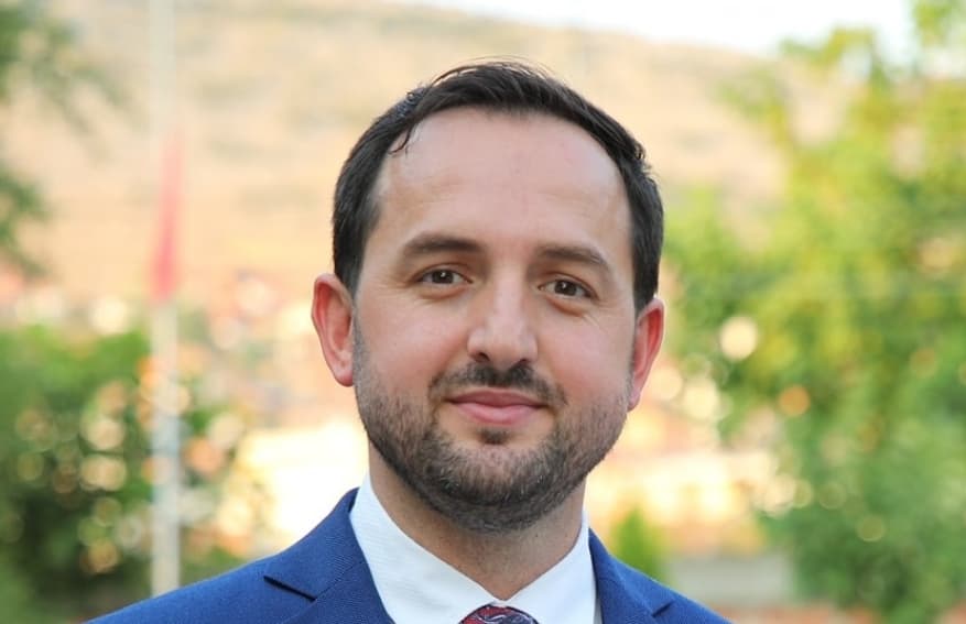 Ish-deputeti Korenica e kishte informuar Kurtin për kontratën e vagonëve, por ai s’i kishte kthyer përgjigje