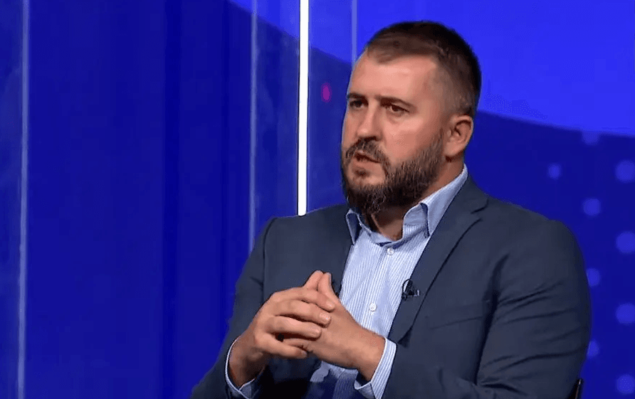 “Kanë mbjellë vrerë mbi Drenicën”, Mërgim Lushtaku i përgjigjet Fitore Pacollit
