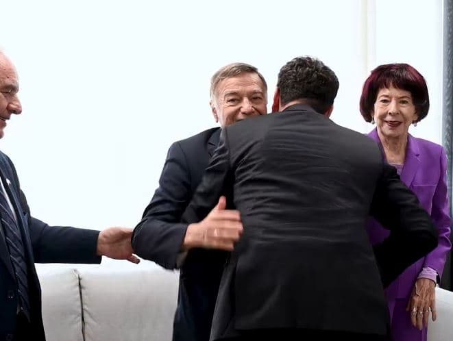 Featured image for Kurti takohet me Joe dhe Shirley DioGuardi: I falënderova për kontributin e tyre të pamatshëm