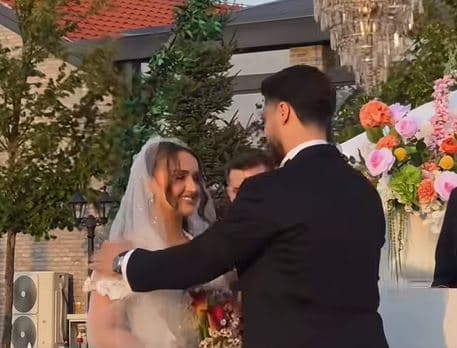 Martohet bija e Jasharajve, Feride Jashari kurorëzon dashurinë me Orges Racaj