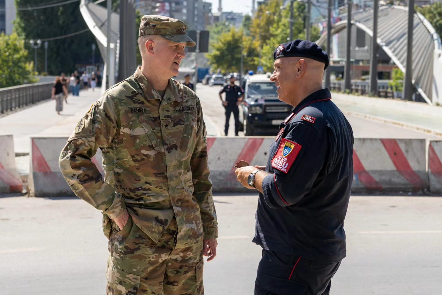 Shefi i Shtabit të KFOR-it viziton trupat në Mitrovicë: Jemi të gatshëm të reagojmë kurdo që të jetë e nevojshme