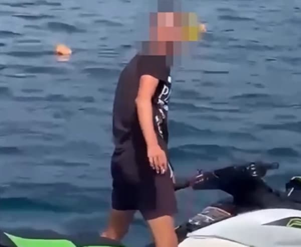 Featured image for Shkeli perimetrin e sigurisë në Ksamil, bllokohet mjeti lundrues, 500 mijë lekë gjobë drejtuesit