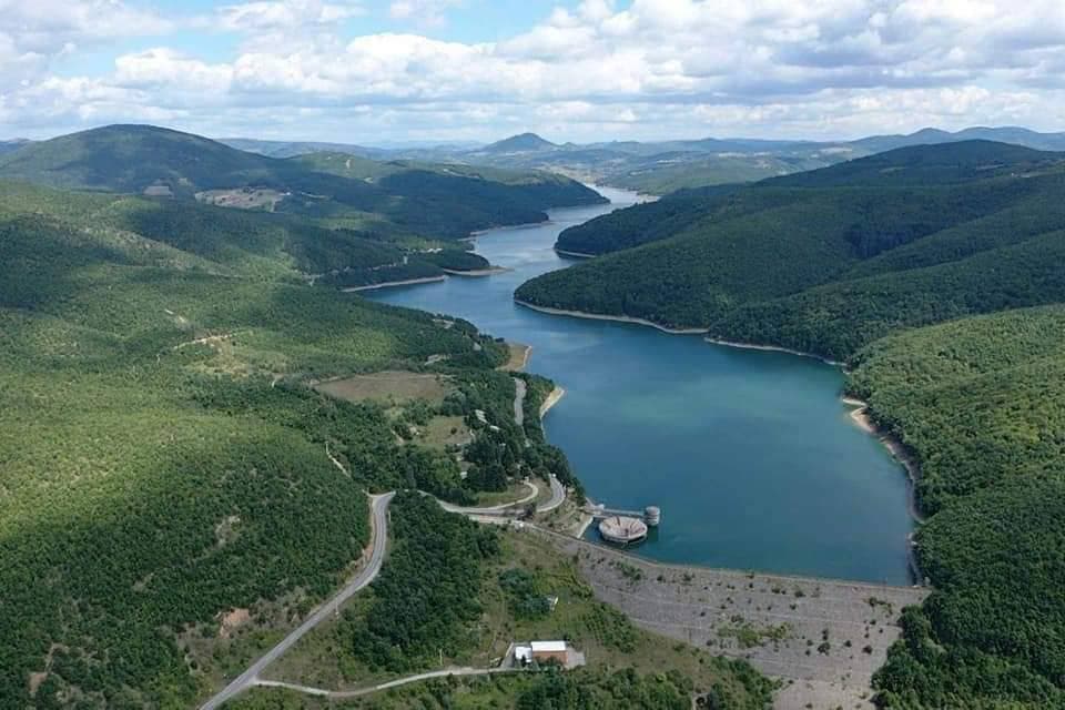 Featured image for Rezervat e ujit mbeten të mjaftueshme për të garantuar furnizimin