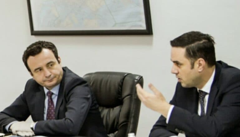 Featured image for Bisedimet Kurti-Abdixhiku kanë hyrë në orën e dytë, çfarë dihet deri më tani?