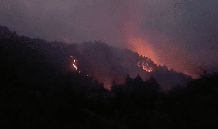 Featured image for 25 vatra zjarri në 12 orët e fundit në Shqipëri, 10 mbeten aktive
