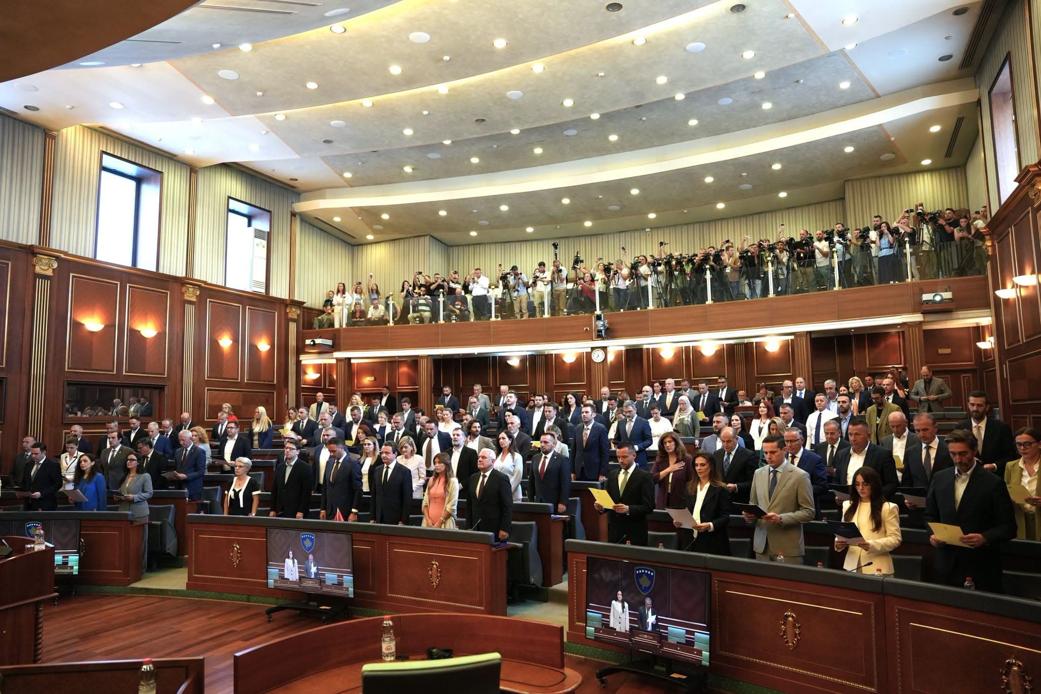 Featured image for Çfarë ndodh nëse Kuvendi i Kosovës nuk konstituohet deri në mesnatë?
