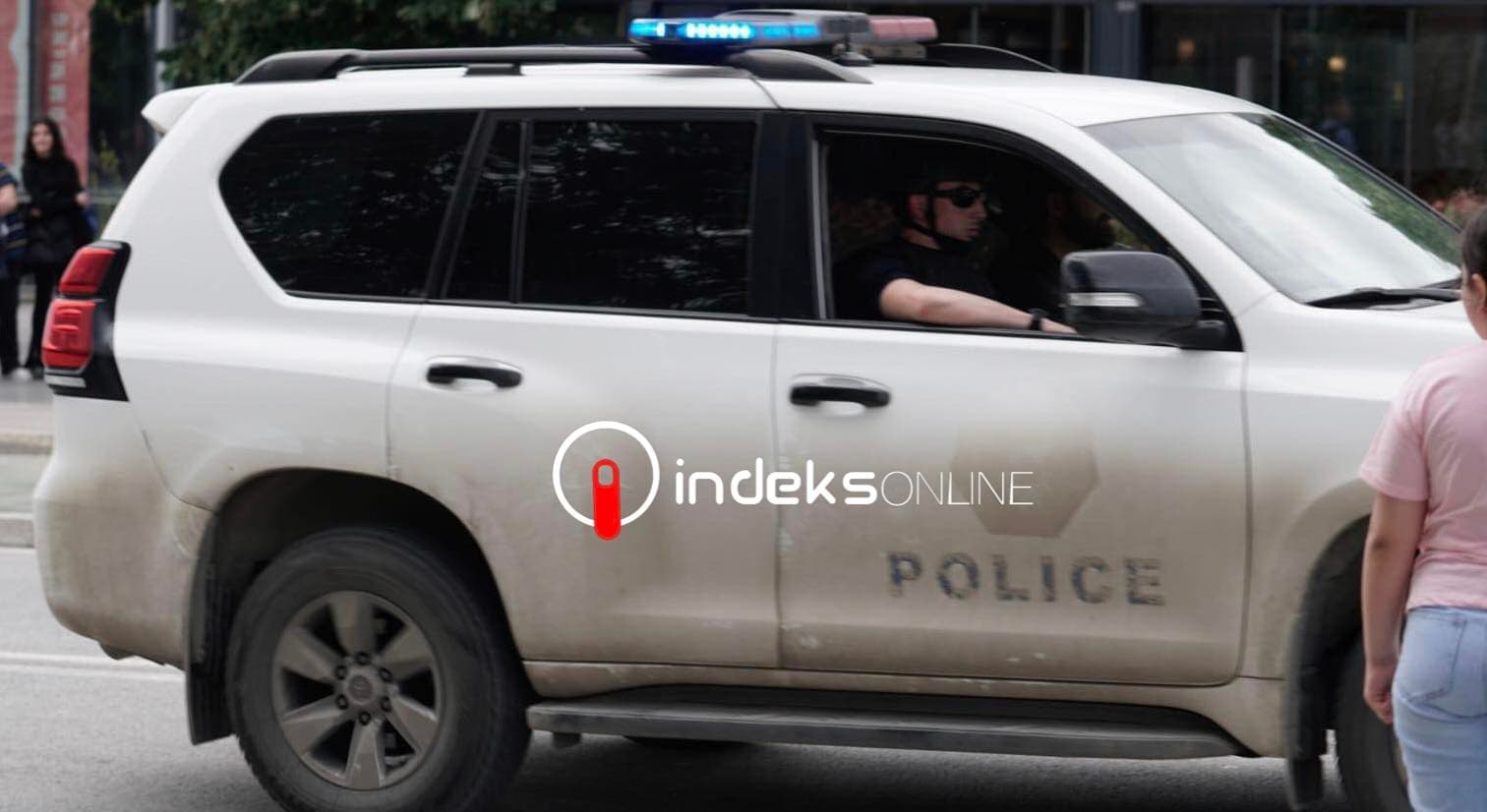 Policia ndalon një 45-vjeçar në Kaçanik, i konfiskon armën dhe fishekë