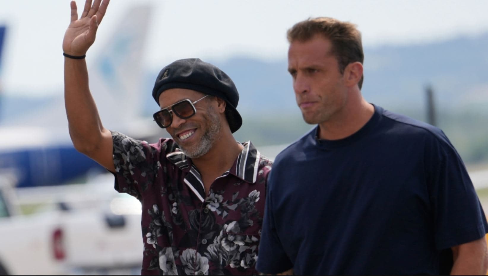 Featured image for Ronaldinho i tregon arsyet se përse iu kthye futbollit në moshën 46-vjeçare