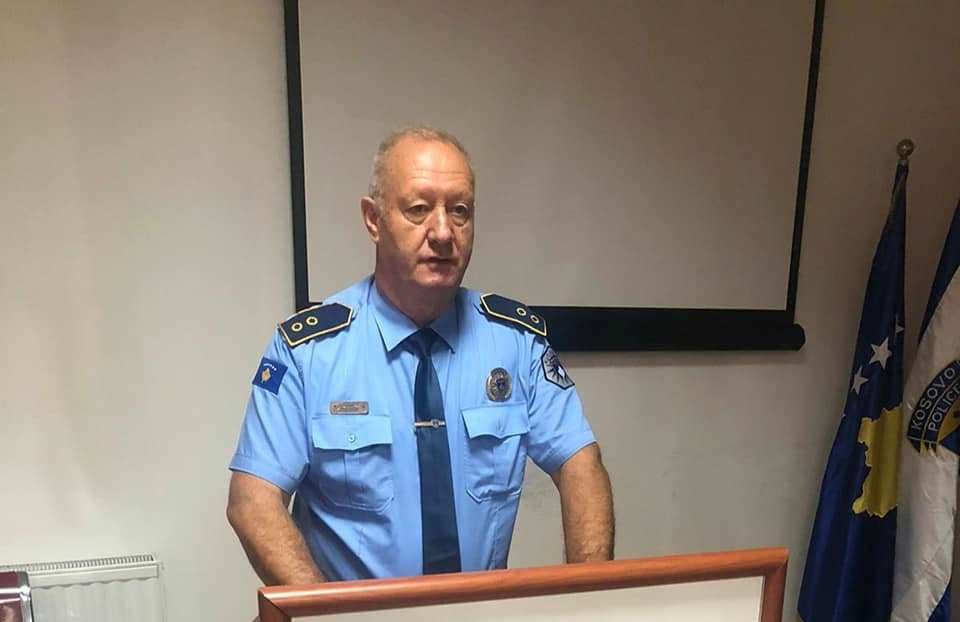 “Zëri” i Policisë në Pejë pensionohet, togeri Fadil Gashi mbyll karrierën pas 35 vitesh shërbim