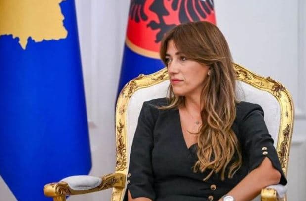 Featured image for Alarm për Presidencën: Haxhiu e dorëzon postin më 4 tetor, Kosova rrezikon krizë të re institucionale
