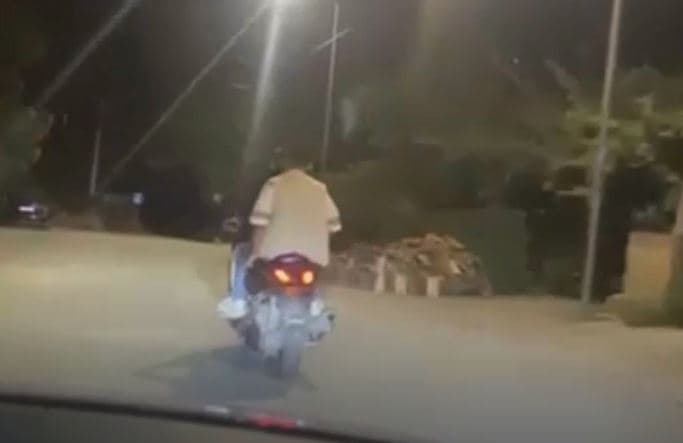 Bëri zhurmë me motoçikletë, policia i shqipton 8 gjoba drejtuesit në Prishtinë