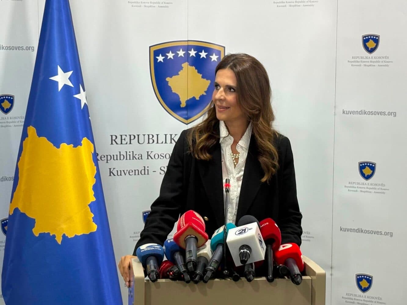 Çitaku u drejtohet Kurtit, Gërvallës dhe zyrtarëve të tjerë: Mos e pengoni Projektligjin për Specialen, procedojeni menjëherë në Kuvend