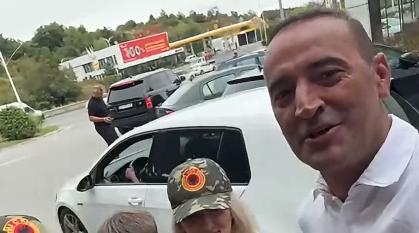 Daut Haradinaj mbetet në kolonën e gjatë në Sllatinë, me gjasë nuk arrin për tek “Marshi i Lirisë”