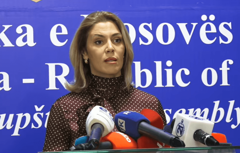 Deliu-Kodra për procesin në Kuvend: Vujoviq po, Çitaku jo, kjo ishte vetëm spektakël politik