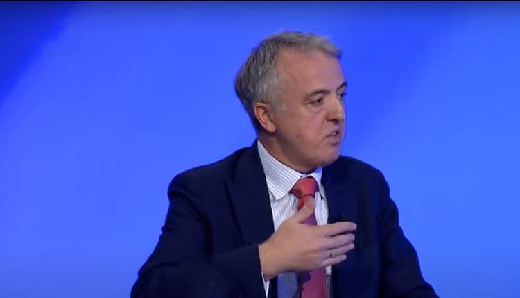 Hamiti për rezultatet e PISA-s: Me pushtetin e VV-së, Kosova po ngel në të gjitha fushat