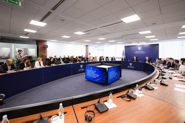 Kurti: Nuk u përfituan mbi 40 milionë euro nga Plani i Rritjes, 131 milionë të tjera varen nga reformat