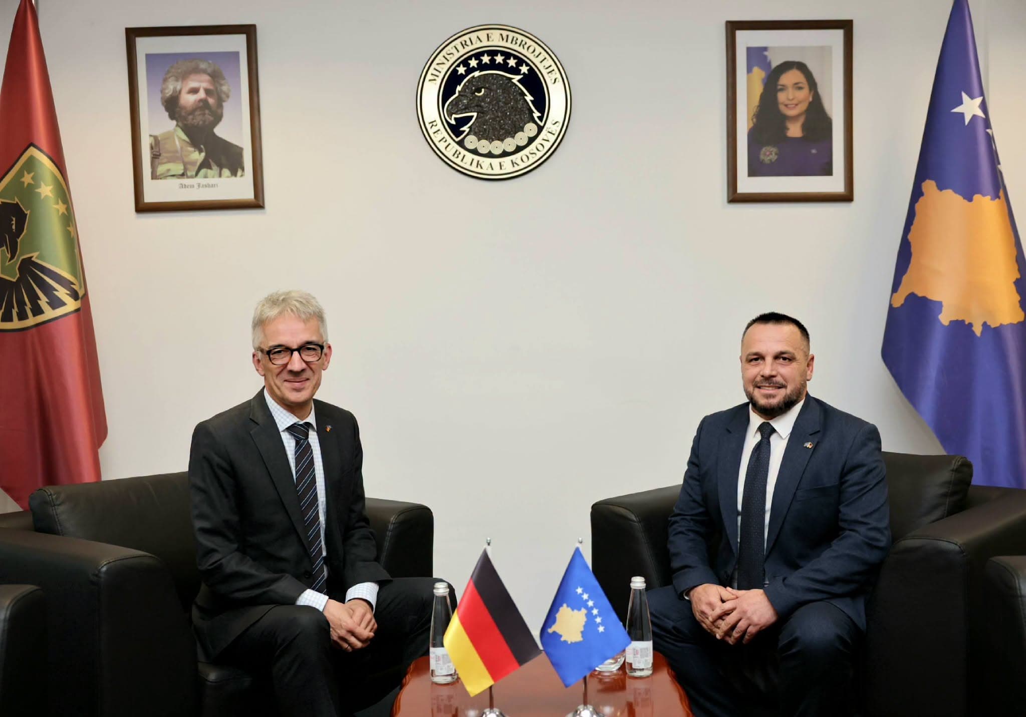 Featured image for Maqedonci pret ambasadorin gjerman, diskutojnë zhvillimin e FSK-së dhe bashkëpunimin në mbrojtje
