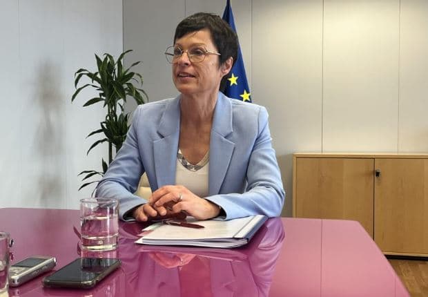 Marta Kos pas varrimit të Mlladiqit: BE-ja duhet të rishqyrtojë nëse Serbia është ende kandidate e denjë për anëtarësim