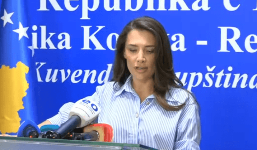Featured image for Musliu-Shoshi: Kushtetuta e Albin Kurtit po funksionon sot në Kosovë