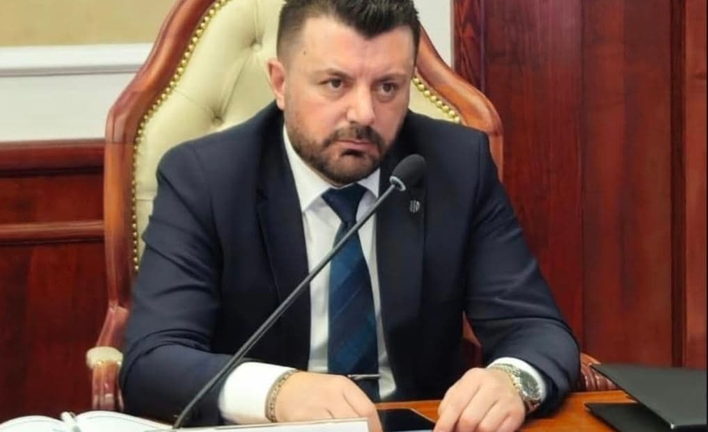 Një vit pas Banjskës, drejtësia flet: Prokurori Abazi kërkon përgjegjësi për çdo hallkë të sulmit!