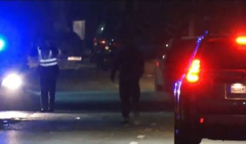 Pas masovitetit të “Marshit për Liri”: Policia aktivizon planin operativ dhe bllokon veturat me simbole kombëtare në Mitrovicë të Veriut