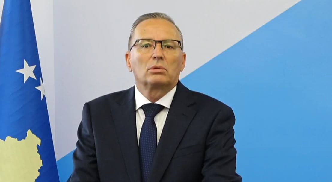 Pas zhvillimeve në Hagë, Hamza zhvillon takime me Kurtin, Abdixhikun dhe Gjinin