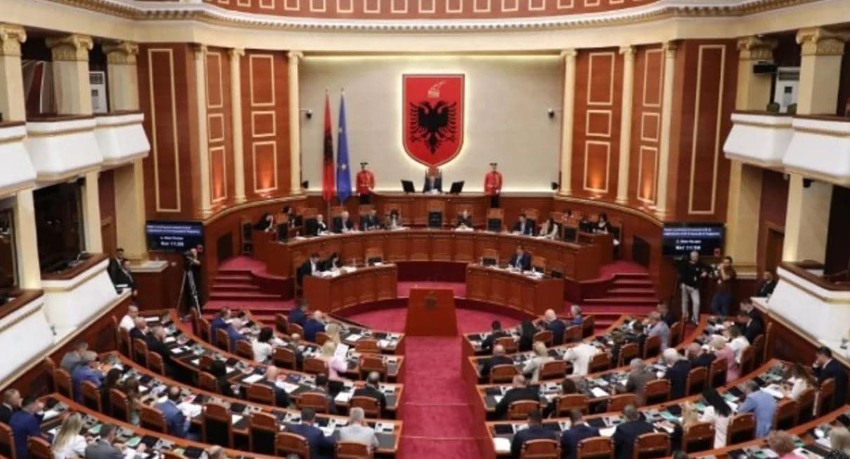 PD kërkon debat me Ramën për SHISH-in, socialistët e rrëzojnë kërkesën – seanca ndërpritet pas tensioneve