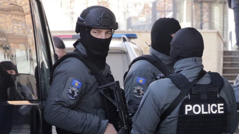Policia mobilizohet për 16 shtatorin: Ndërpriten pushimet, aktivizohen njësitë rezervë në Prishtinë për ditën e aktgjykimit ndaj Thaçit e ish-krerëve të UÇK-së