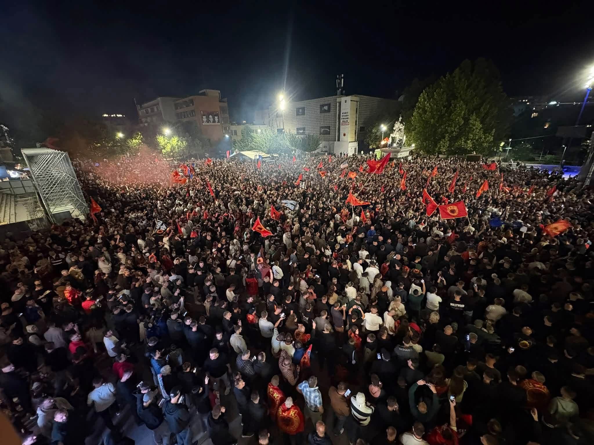 Protestat për çlirimtarët nuk ndalen: Sheshi “Skënderbeu” mirëpret tubimin e radhës nesër mbrëma