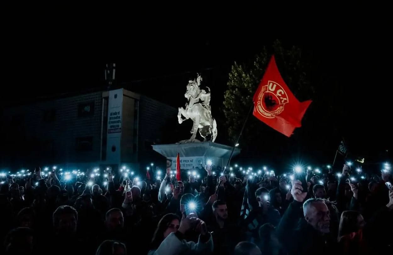 Protestuesit kërkesë Kryesisë së Kuvendit: Futeni nesër në rend të ditës ligjin për Specialen
