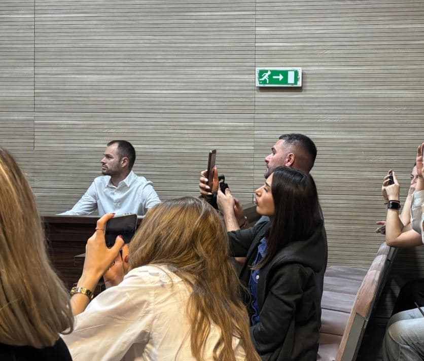 Sot shpallet vendimi në rastin e gazit lotsjellës, Xhelal Sveçla nuk paraqitet fare në gjykatë