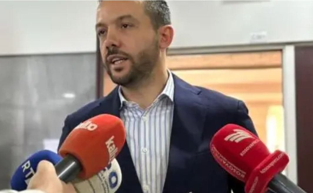 Tahiri: Ende nuk kemi vendosur nëse PDK-ja do të marrë pjesë në seancën e sotme të Kuvendit