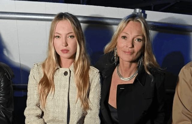 Featured image for Vajza e Kate Moss përballet me indiferencë në prapaskenat e sfilatave: E lënë shpesh vetëm
