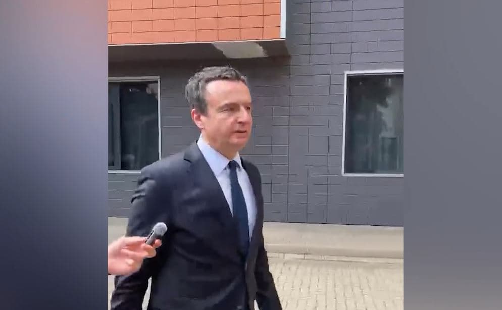 Vetëm pak minuta pas mandatimit, Kurti shkon në takim me Haxhiun