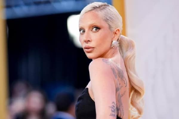 Featured image for Zbulohet emri i të porsalindurit të Lady Gagas