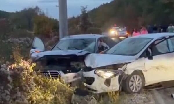 Aksidenti në Parallovë, 11 persona të lënduar nga përplasja mes katër automjeteve