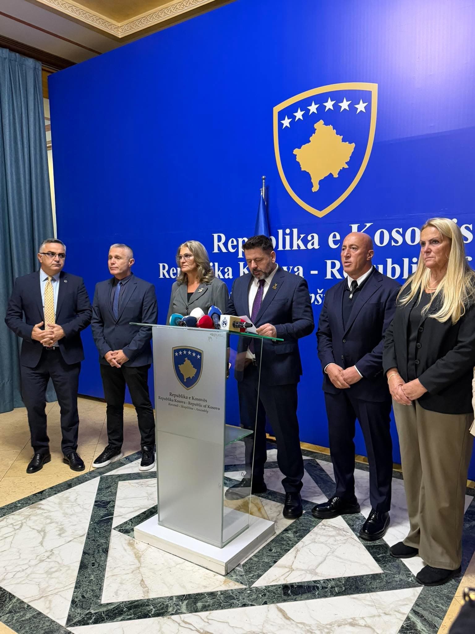 Aleanca u bën thirrje deputetëve: Kanë mbetur edhe 11 orë, ejani menjëherë ta votojmë ligjin për Specialen