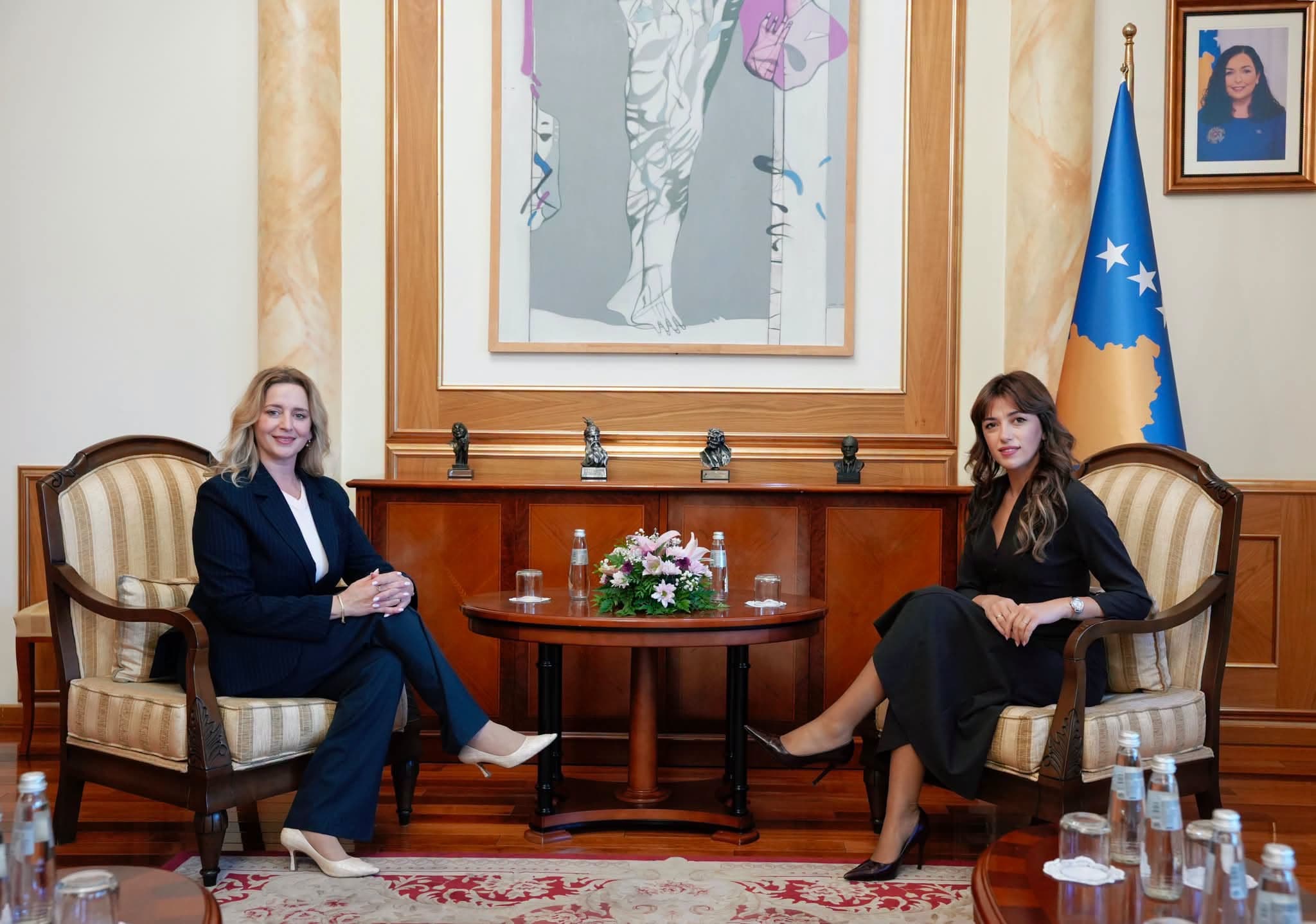 Arijeta Rexhepi zgjidhet kryesuese e Grupit të Grave Deputete në Kuvendin e Kosovës