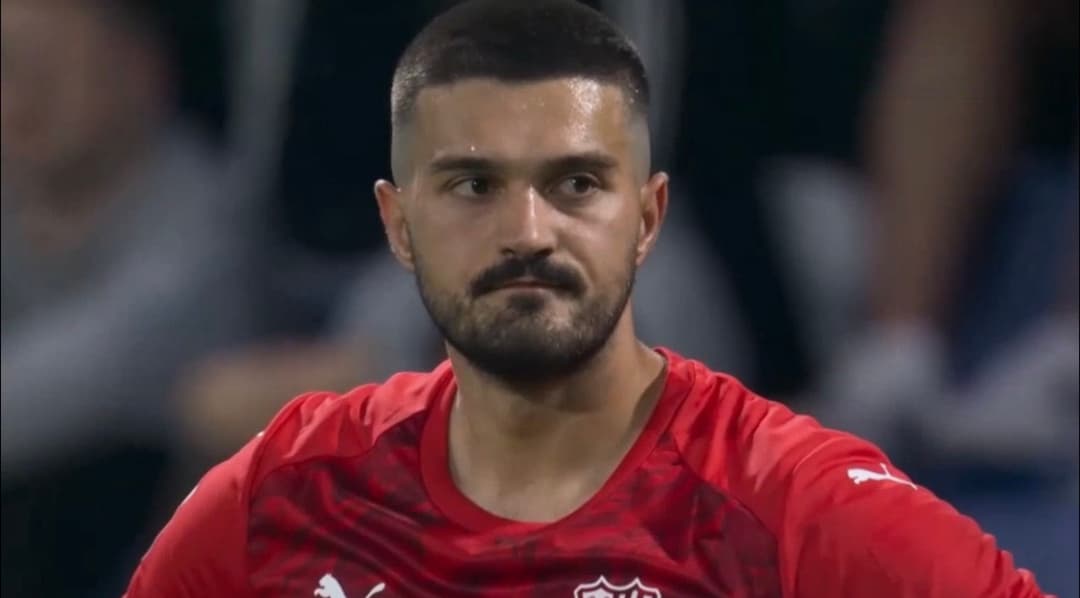 Featured image for Aro Muric më i vlerësuari në ndeshjen kundër Milanit, i nxori një pikë Sassuolos