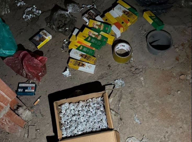 Arrestohet një person në Podujevë, sekuestrohen narkotikë dhe një armë