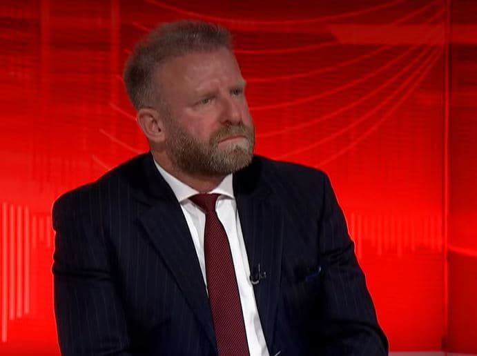“Arrogancë” – Abazi për Kurtin: Kur gjuan gaz lotsjellës në qytetarë