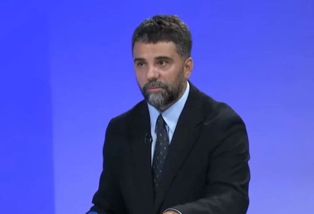Artan Behrami akuzon BE-në për standarde të dyfishta ndaj Kosovës dhe Gjykatës Speciale