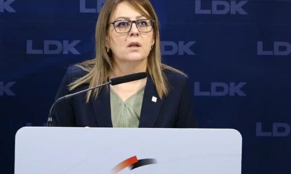 Bajrami kërkon hetimin e 3 mijë tenderëve njëburimorë: Janë kthyer në praktikë qeverisëse, e bashkë me ta edhe korrupsioni