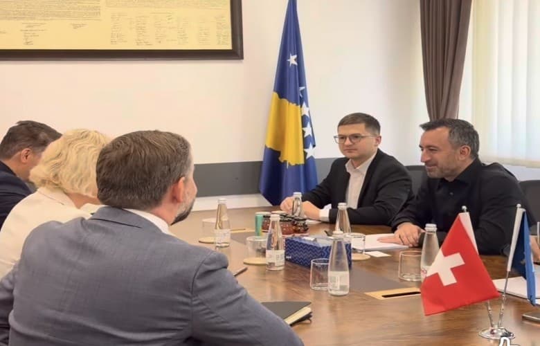 Basha pret ambasadoren e re të Zvicrës, diskutohet bashkëpunim